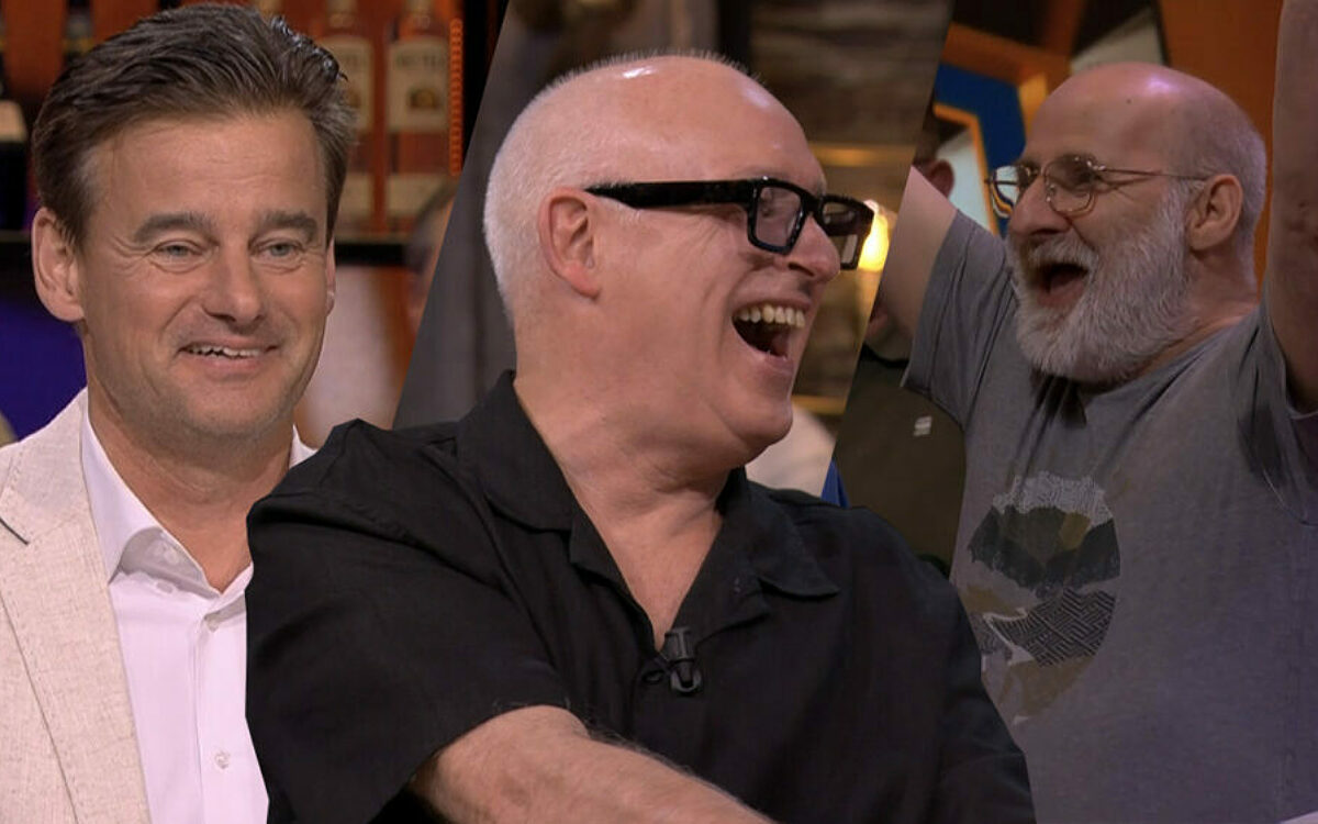 VI-tafel ligt dubbel om Frans Timmermans-lookalike in het publiek
