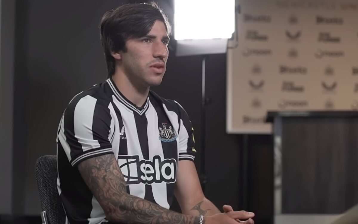 Italiaans international Sandro Tonali 10 maanden geschorst vanwege gokschandaal