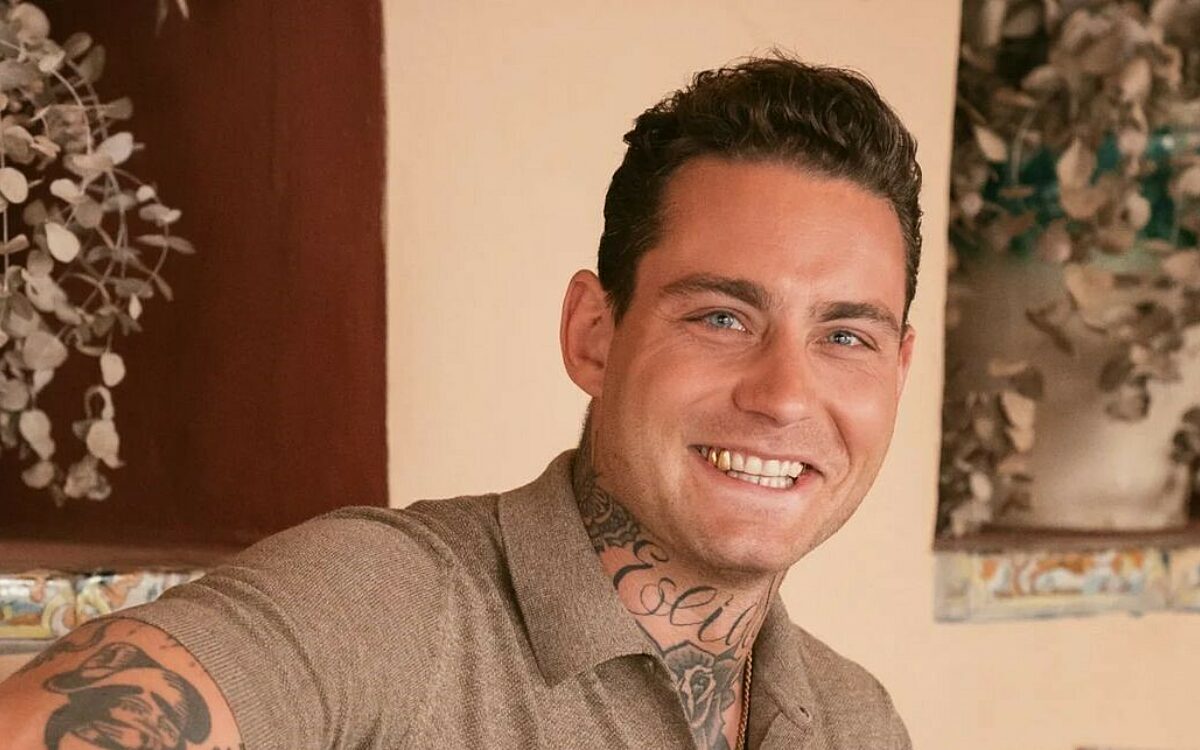 Douwe Bob laat zich opnemen voor alcoholprobleem: ‘Gaat helemaal mis’