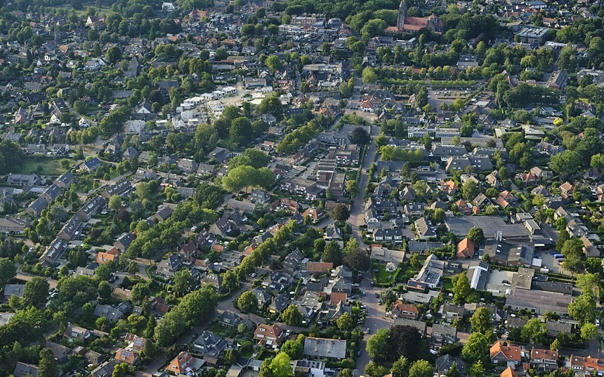 Bonje in villadorp Laren: pandjesbaas dreigt al zijn panden wit te schilderen