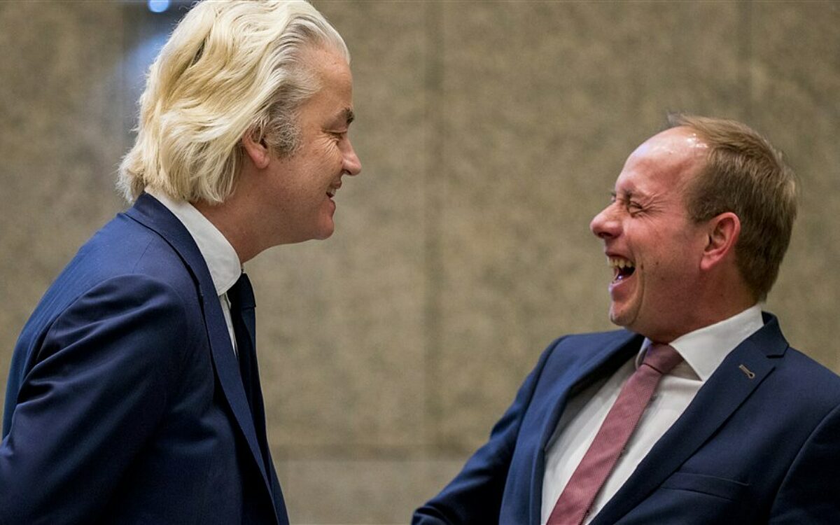 Video: Geert Wilders opent #APB met eerbetoon aan Kees van der Staaij (SGP)