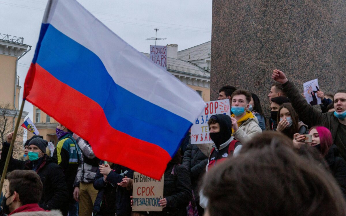 Weduwe Navalny: 'Mijn man is vergiftigd met novitsjok'