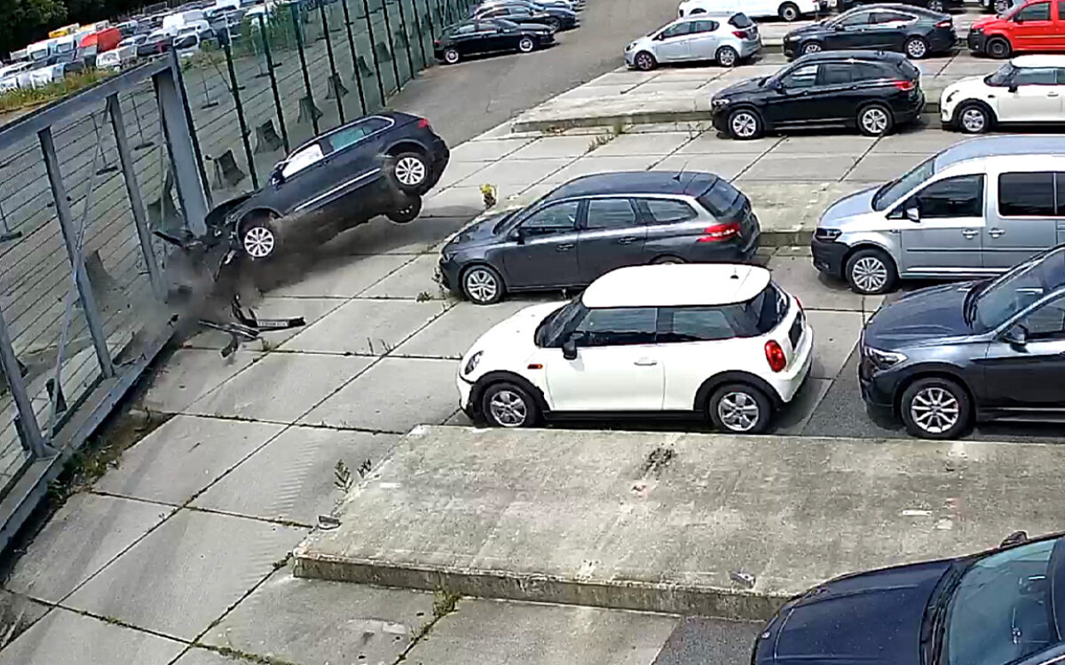 Ernstig ongeluk tijdens joyride op voormalig Makro-terrein in Deurne