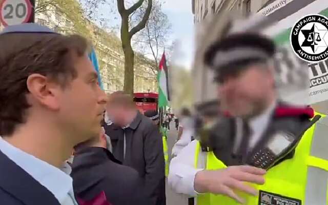 Joodse man aangesproken door politie en omstanders tijdens pro-Palestina-protest: ‘Als u niet vertrekt wordt u opgepakt’