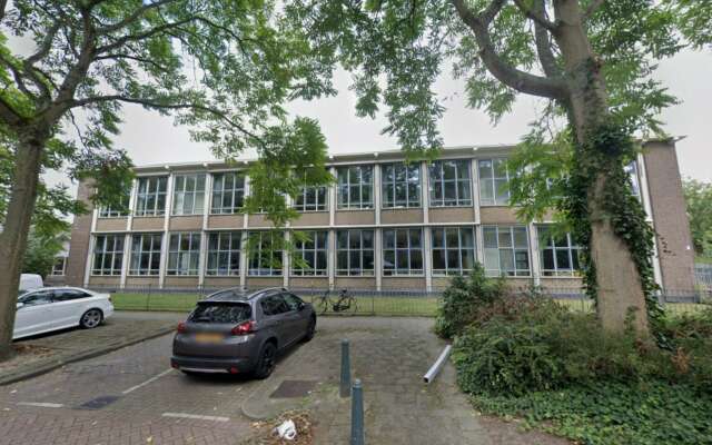 Basisschool Rotterdam OP STELTEN door 'verwarde' moeder: dít is er gebeurd