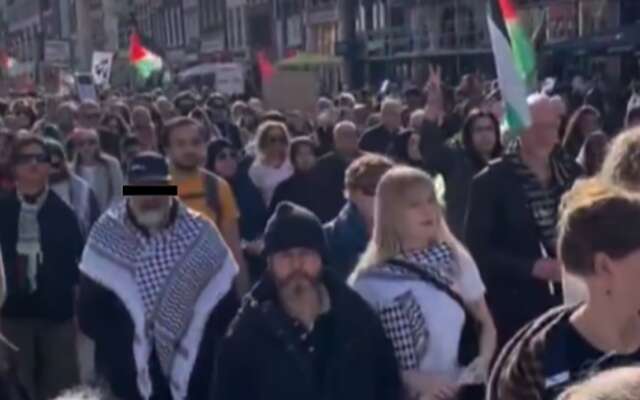 Verdachte terrorismefinanciering gespot tijdens Palestina-rel in Amsterdam: "Miljoenen doorgesluisd naar Hamas"