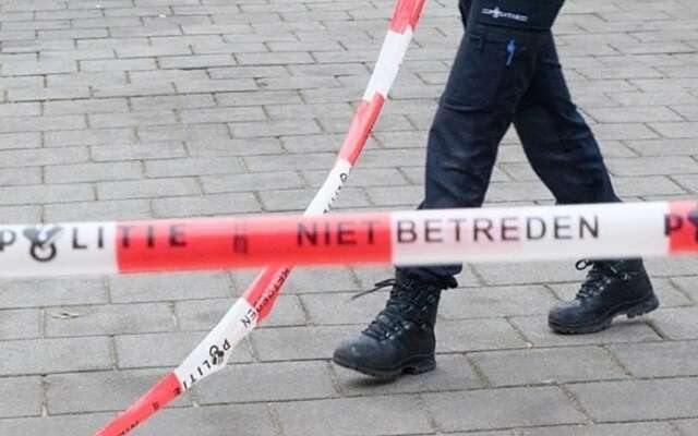 Dode man gevonden in woning in Beek, politie vermoedt misdrijf