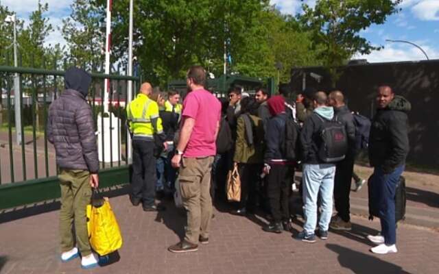 Asielzoekers nemen massaal de benen na déze harde maatregel