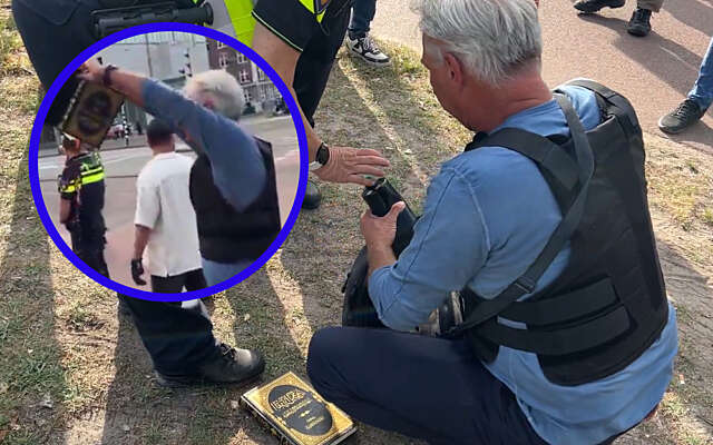 Edwin Wagensveld scheurt koran aan flarden in het bijzijn van moslims
