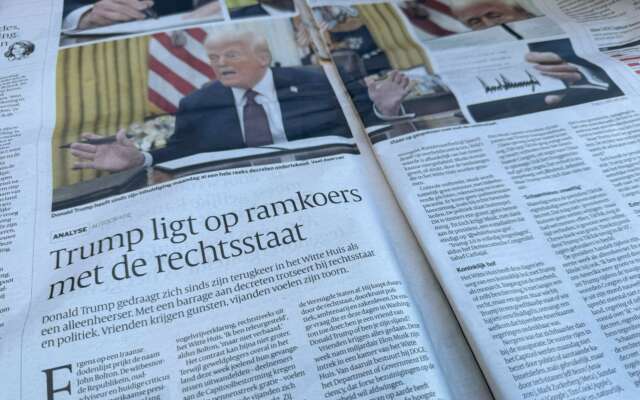 Volkskrant geslacht na anti-Trump berichtgeving: 'Linkse kattenbakkrant'