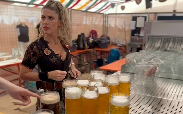 Barvrouw kan 13 bier tegelijk serveren: 'Daar kun je mee thuiskomen'