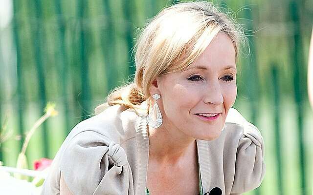 Ophef over schrijfster J.K. Rowling, spot opnieuw met transgender