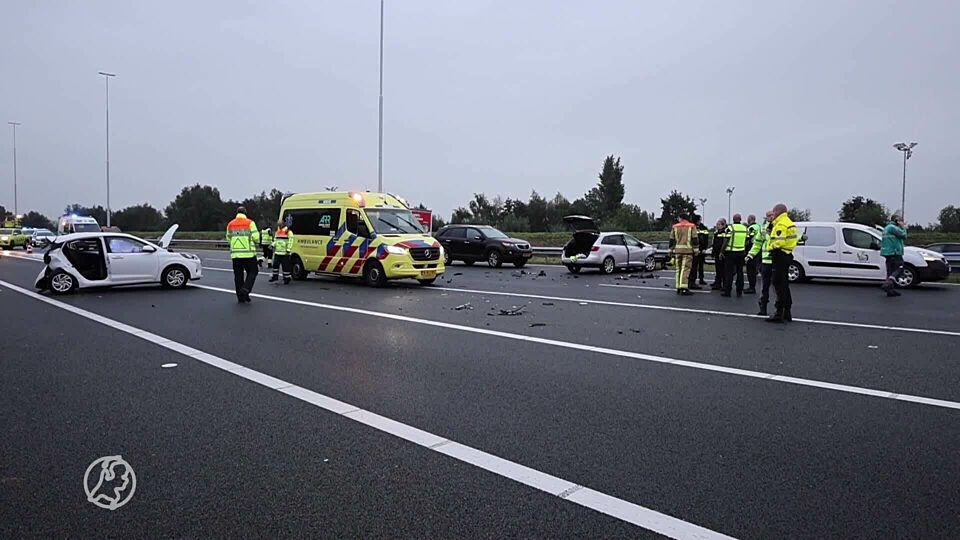 NieuwNieuws | Groot Ongeluk Op A4 Richting Den Haag: Zes Gewonden Naar ...